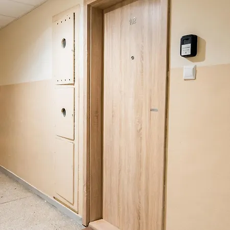 Pod Lipami Charming By Bookinghost Appartamento Poznań