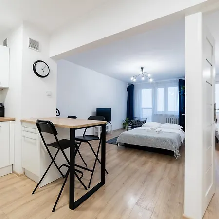 Pod Lipami Charming By Bookinghost דירה